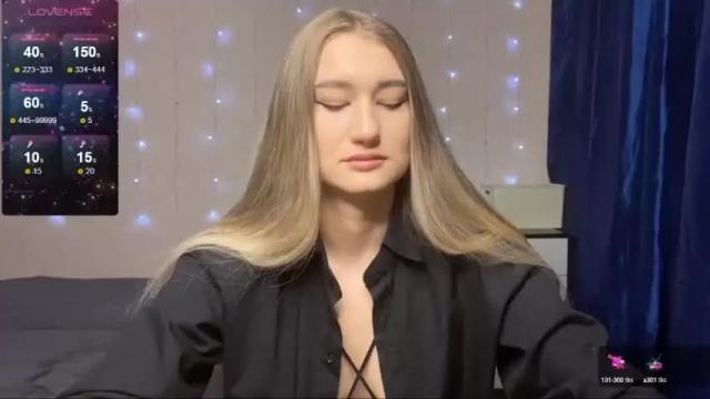 Image 6 of silvia_sugarr Stream on Chaturbate on 13 months ago