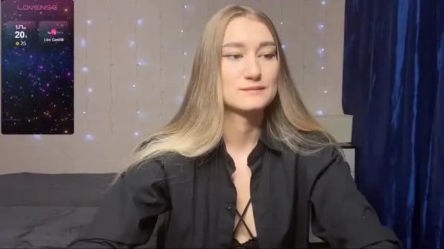 Image 7 of silvia_sugarr Stream on Chaturbate on 13 months ago