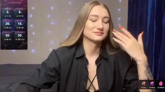 Image 8 of silvia_sugarr Stream on Chaturbate on 13 months ago