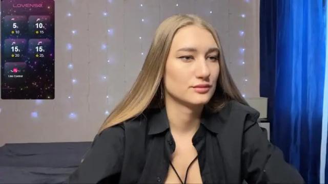 Image 11 of silvia_sugarr Stream on Chaturbate on 13 months ago