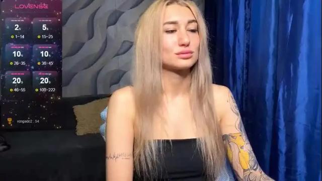 Image 2 of silvia_sugarr Stream on Chaturbate on 1 month ago