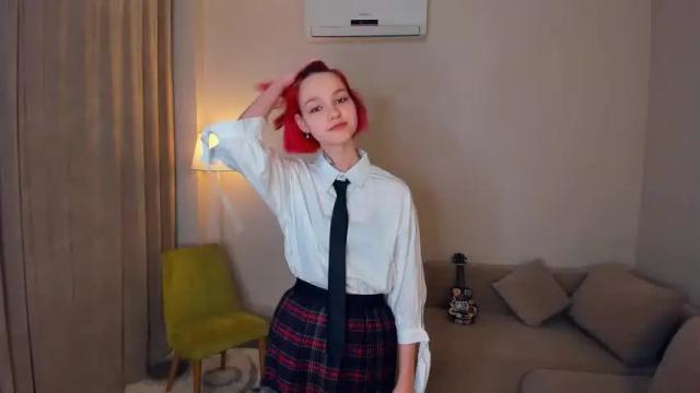 Thumbnail 1, silviadarlington's Stream at Chaturbate, 19 months ago