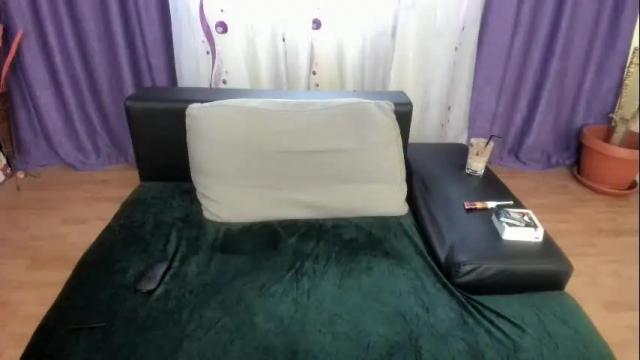 Image 12 of silvyalove Stream on Chaturbate on 4 months ago