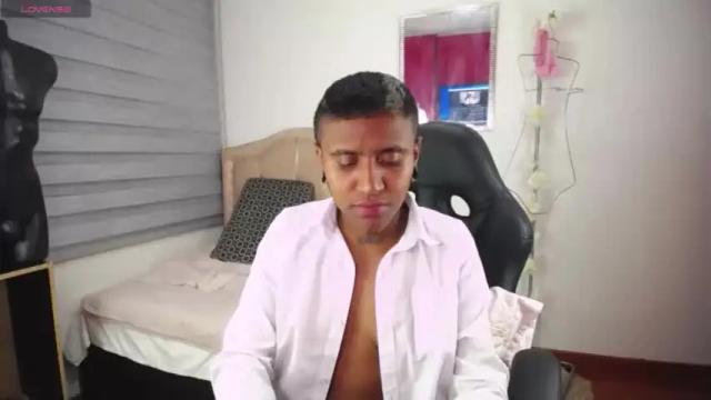 Image 6 of simon_ftm Stream on Chaturbate on 16 months ago