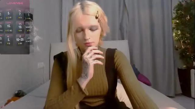 Image 2 of simona_rain Stream on Chaturbate on 1 month ago