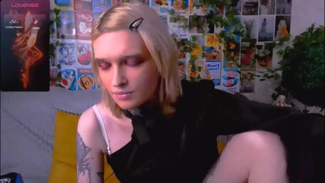 Image 8 of simona_rain Stream on Chaturbate on 1 month ago