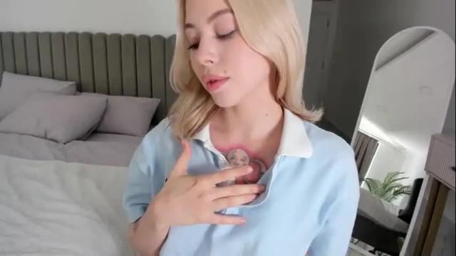 Image 3 of simonagerry Stream on Chaturbate on 1 month ago