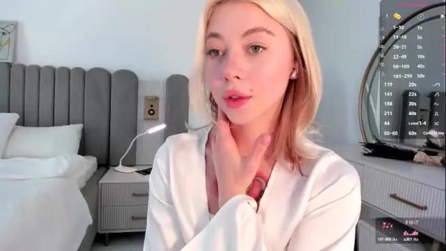 Image 2 of simonagerry Stream on Chaturbate on 1 month ago