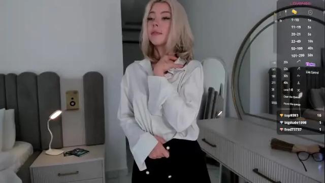 Image 10 of simonagerry Stream on Chaturbate on 21 days ago