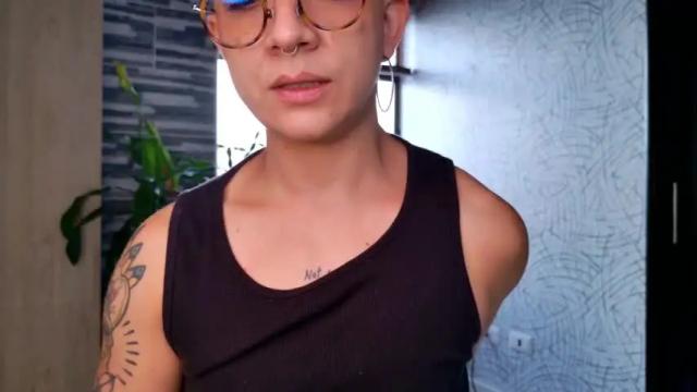 Image 6 of simone_4201 Stream on Chaturbate on 29 days ago