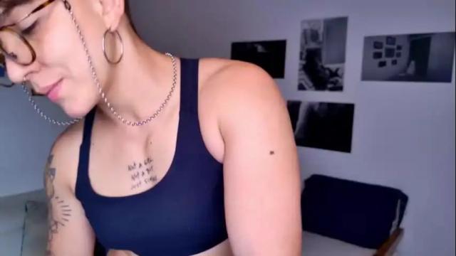 Image 11 of simone_4201 Stream on Chaturbate on 5 months ago