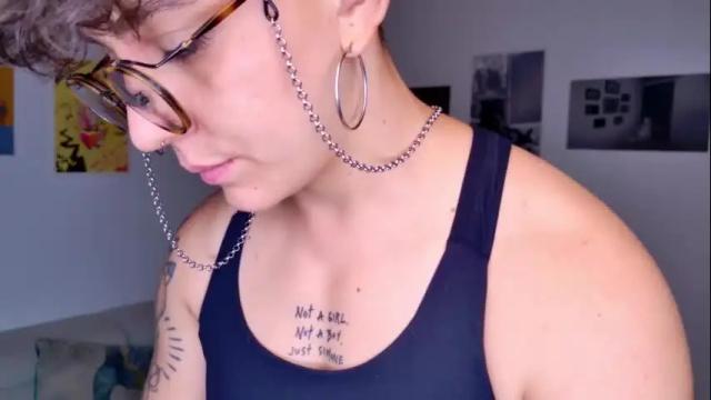 Image 4 of simone_4201 Stream on Chaturbate on 5 months ago