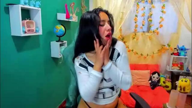 Image 4 of simone_simpson Stream on Chaturbate on 2 months ago