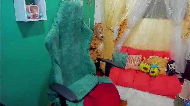 Image 11 of simone_simpson Stream on Chaturbate on 7 days ago