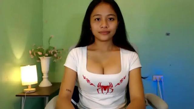 Image 3 of simple_lynx Stream on Chaturbate on 13 months ago