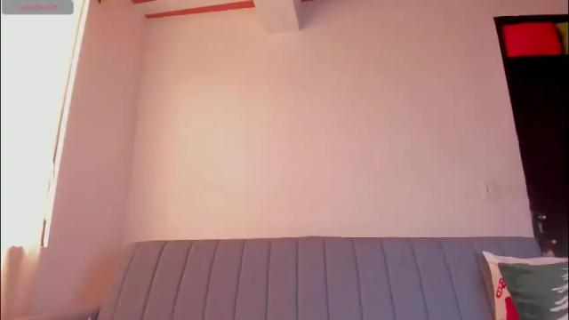 Image 7 of simply_zoe___ Stream on Chaturbate on 2 months ago