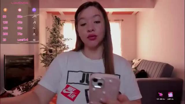 Image 8 of simply_zoe___ Stream on Chaturbate on 2 months ago