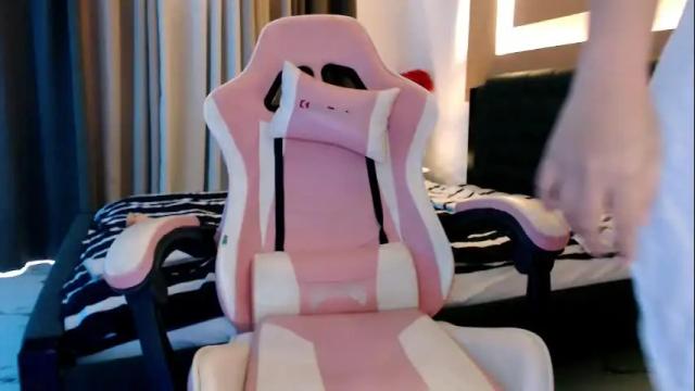 Image 12 of simplykhate Stream on Chaturbate on 14 days ago