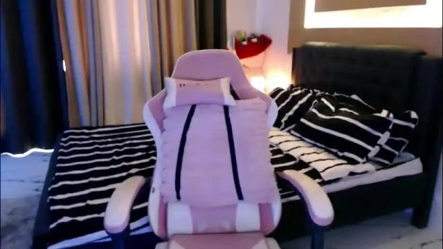 Image 2 of simplykhate Stream on Chaturbate on 8 days ago