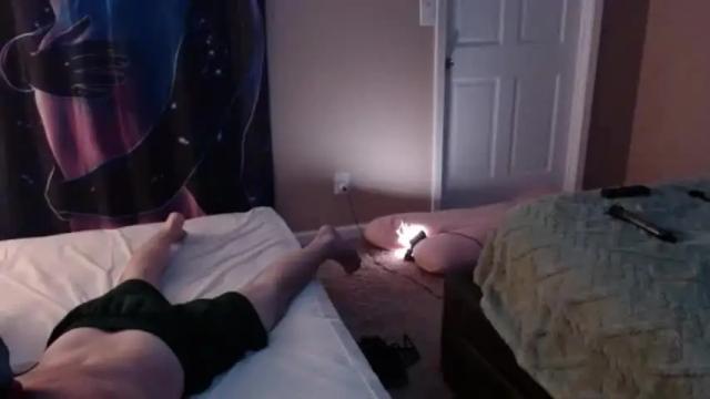 Image 2 of simplystunningcpl02 Stream on Chaturbate on 12 months ago