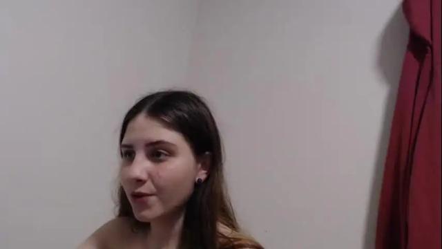 Image 6 of sincerelyyneon Stream on Chaturbate on 16 months ago