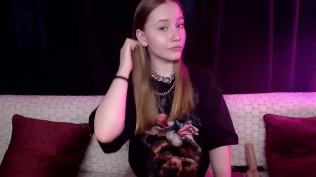 Image 3 of sindiwatsoon Stream on Chaturbate on 14 months ago