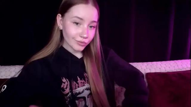 Image 3 of sindiwatsoon Stream on Chaturbate on 1 month ago