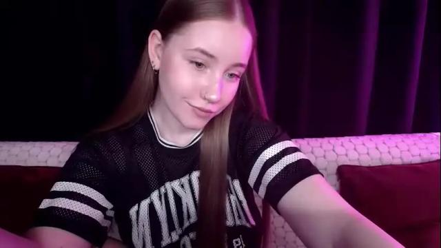 Image 2 of sindiwatsoon Stream on Chaturbate on 1 month ago