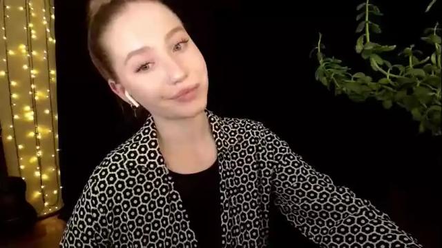 Image 4 of sindiwatsoon Stream on Chaturbate on 1 day ago