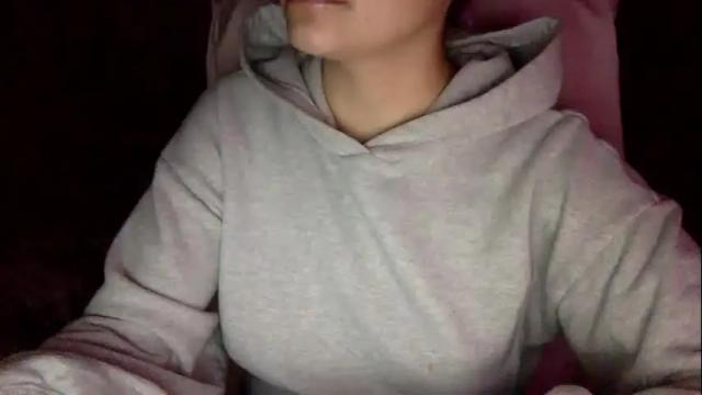 Image 3 of sindrastone Stream on Chaturbate on 14 months ago