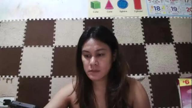 Image 12 of singlemomma31 Stream on Chaturbate on 16 days ago