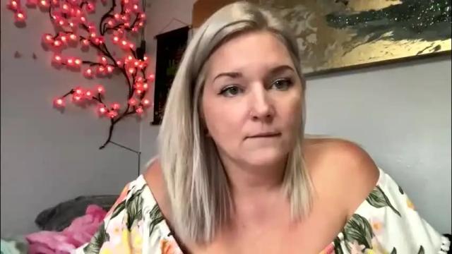 Image 8 of singlesexymom Stream on Chaturbate on 8 days ago