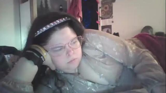 Image 10 of siofra Stream on Chaturbate on 1 month ago