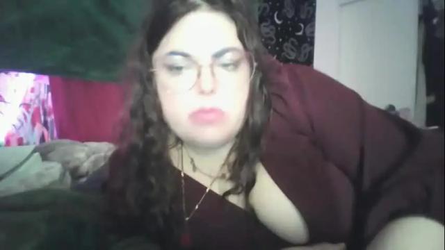 Image 12 of siofra Stream on Chaturbate on 13 days ago