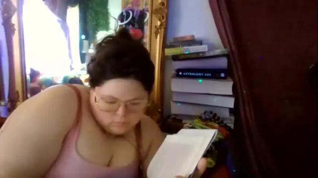 Image 8 of siofra Stream on Chaturbate on 10 hours ago