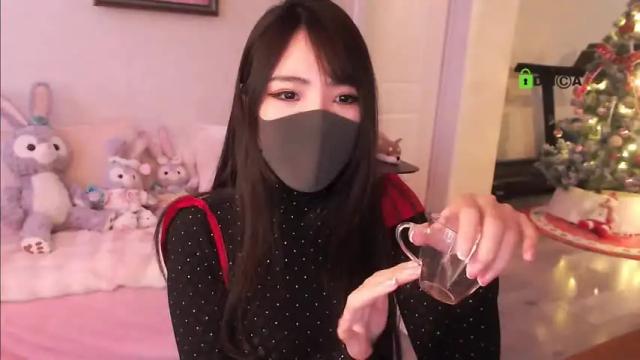 Thumbnail 2, sisirabbit_'s Stream at Chaturbate, 17 months ago