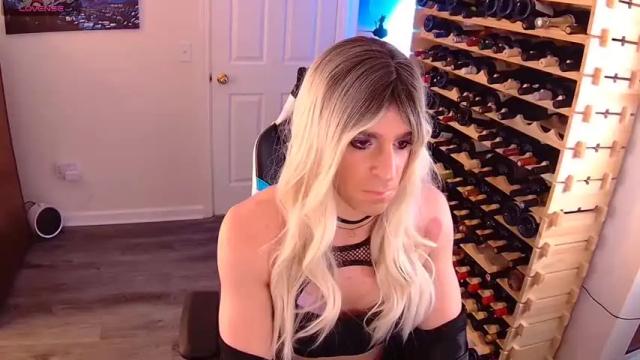 Image 2 of sissycdnatasha Stream on Chaturbate on 14 months ago