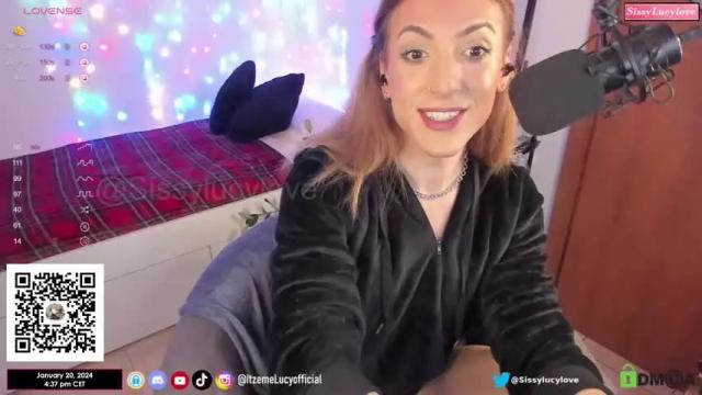 Image 11 of sissylucylove Stream on Chaturbate on 15 months ago