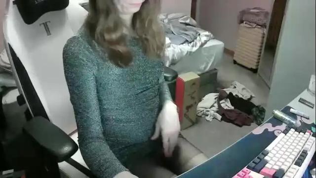 Image 12 of sissymaidsummer Stream on Chaturbate on 21 months ago