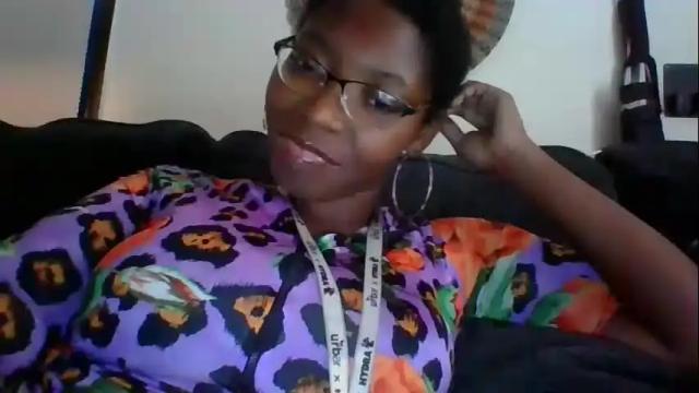 Image 2 of sista_souljagirl Stream on Chaturbate on 19 months ago