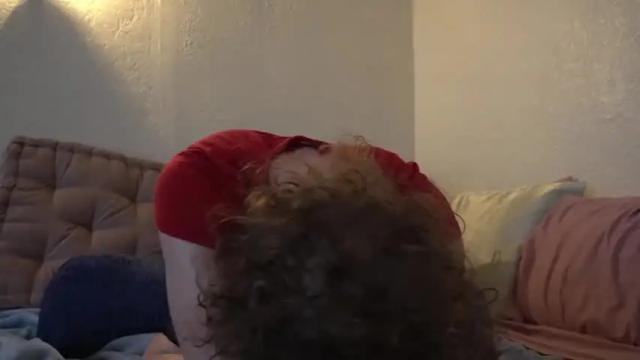 Image 3 of sistinehashands Stream on Chaturbate on 17 months ago