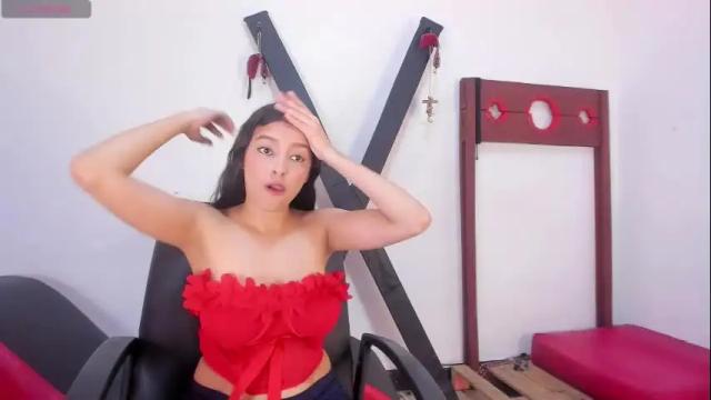 Image 6 of skarleth018 Stream on Chaturbate on 3 months ago