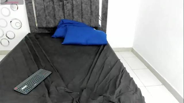 Image 6 of skarleth018 Stream on Chaturbate on 23 days ago