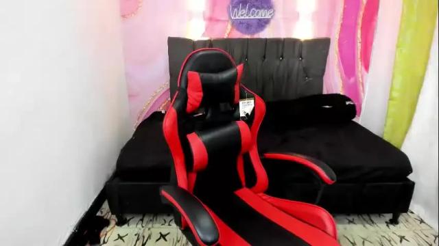 Image 7 of skarleth018 Stream on Chaturbate on 14 days ago