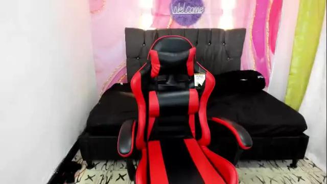 Image 8 of skarleth018 Stream on Chaturbate on 14 days ago