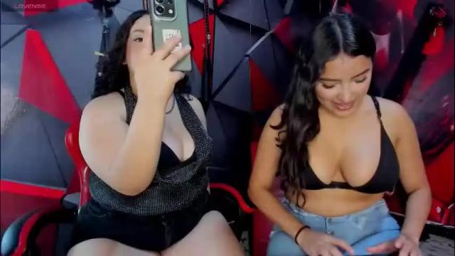 Image 7 of skarleth018 Stream on Chaturbate on 4 days ago