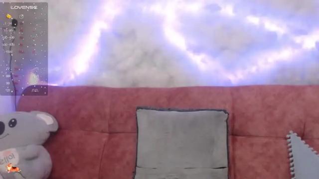 Image 3 of skarletjhonson_ Stream on Chaturbate on 12 months ago