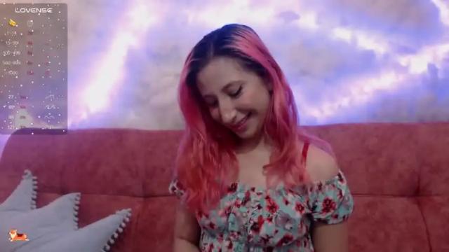 Image 3 of skarletjhonson_ Stream on Chaturbate on 12 months ago