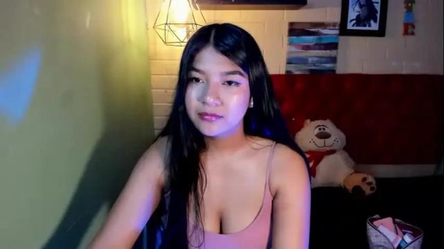 Image 4 of skarlettkray Stream on Chaturbate on 6 days ago