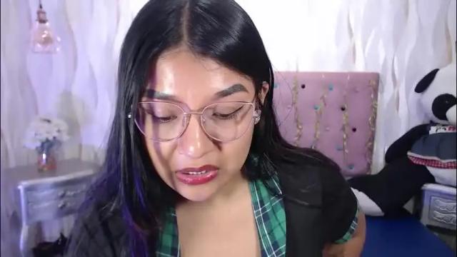 Image 12 of skarlettkray Stream on Chaturbate on 1 month ago